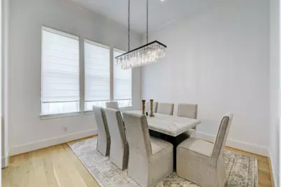 10923 Grove Tree Lane, Houston, TX 77043 - Photo 18