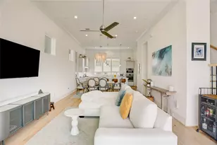 3317 W 11th St, Houston, TX 77008 - Photo 22