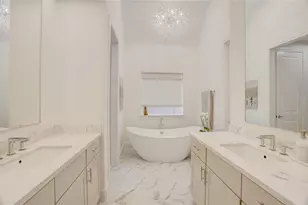 3317 W 11th St, Houston, TX 77008 - Photo 6