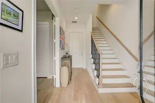 3317 W 11th St, Houston, TX 77008 - Photo 10