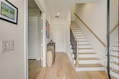 3317 W 11th Street, Houston, TX 77008 - Photo 4