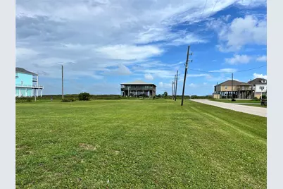 714 Salt Cedar Lane, Port Bolivar, TX 77650 - Photo 4
