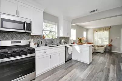 115 Morrell Street, Baytown, TX 77520 - Photo 14