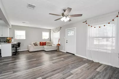 115 Morrell Street, Baytown, TX 77520 - Photo 4