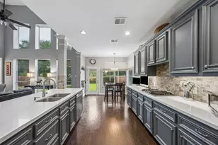 12223 Shadow Hollow Dr, Houston, TX 77082 - Photo 8