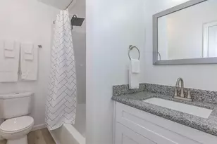 9707 N Timberside Dr, Houston, TX 77025 - Photo 8