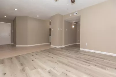 9707 N Timberside Drive #2, Houston, TX 77025 - Photo 10