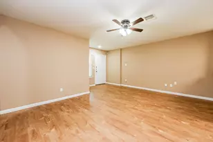 6207 El Granate Dr, Houston, TX 77048 - Photo 4