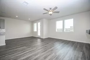 10047 Cloud Mist Dr, Houston, TX 77080 - Photo 8