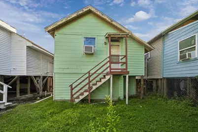 910 32nd Street, Galveston, TX 77550 - Photo 10