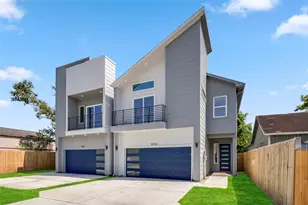 4923 Golden Forest St, Houston, TX 77091 - Photo 4