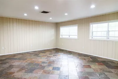 5564 Aspen Street, Bellaire, TX 77401 - Photo 42