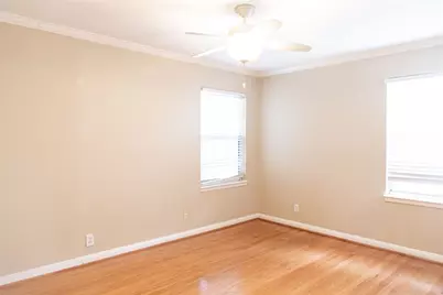 5564 Aspen Street, Bellaire, TX 77401 - Photo 6