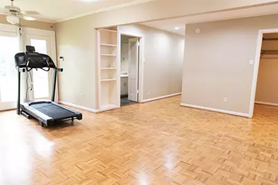 5564 Aspen Street, Bellaire, TX 77401 - Photo 16