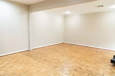 5564 Aspen Street, Bellaire, TX 77401 - Photo 10