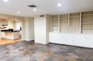 5564 Aspen St, Bellaire, TX 77401 - Photo 44