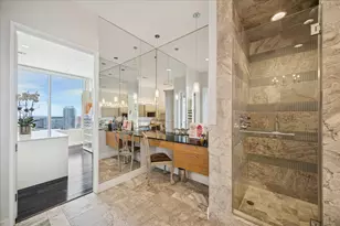 2727 Kirby Dr, Houston, TX 77098 - Photo 38