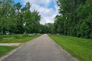 440 Holly Ln, New Caney, TX 77537 - Photo 4