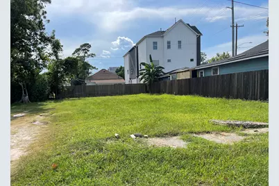 2417 McKee Street, Houston, TX 77009 - Photo 1