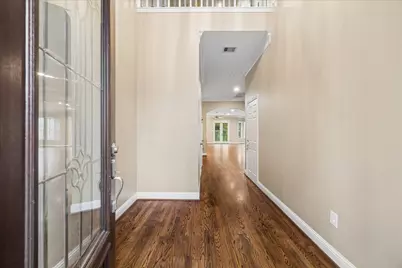 5349 McCulloch Circle, Houston, TX 77056 - Photo 8