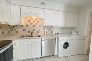 443 N Post Oak Ln Ln, Houston, TX 77024 - Photo 4