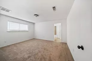 8 Flint St, Conroe, TX 77301 - Photo 12