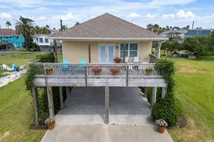 16610 Jolly Roger Rd, Jamaica Beach, TX 77554 - Photo 1