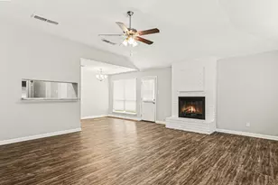 2431 Tall Ships Dr, Friendswood, TX 77546 - Photo 6