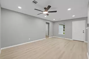 123 Lake Rd, La Marque, TX 77568 - Photo 6