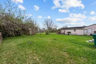 123 Lake Rd, La Marque, TX 77568 - Photo 24
