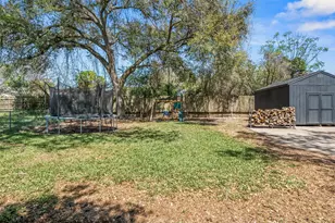 234 E Obryant St, Bellville, TX 77418 - Photo 16