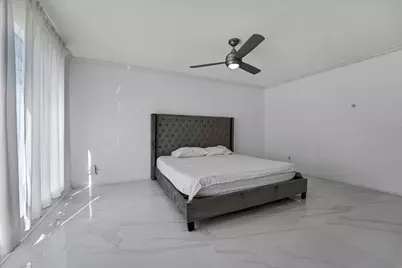 2601 Augusta Drive #24, Houston, TX 77057 - Photo 18