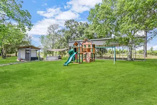 1404 Hollier Rd, Friendswood, TX 77546 - Photo 38
