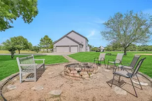 1404 Hollier Rd, Friendswood, TX 77546 - Photo 40