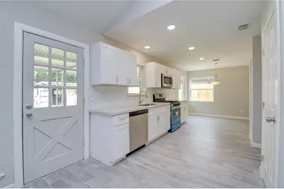 7902 La Roche Lane, Houston, TX 77036 - Photo 8