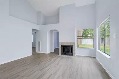2527 Silver Trumpet Drive, Katy, TX 77449 - Photo 6