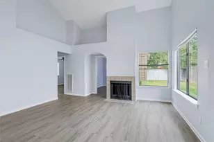 2527 Silver Trumpet Dr, Katy, TX 77449 - Photo 6