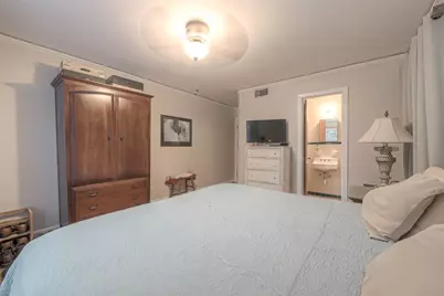 6414 Pineshade Lane, Houston, TX 77008 - Photo 18