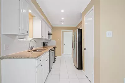 5050 Spring Forest Drive, Houston, TX 77091 - Photo 6