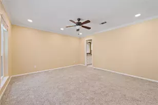 5050 Spring Forest Dr, Houston, TX 77091 - Photo 12