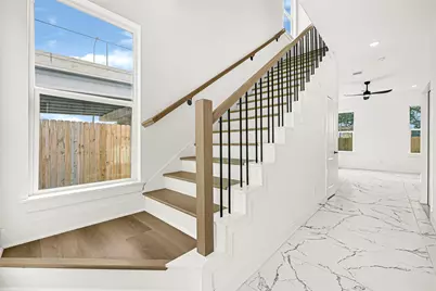 9334 Waller Street, Houston, TX 77012 - Photo 2