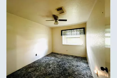 16807 Blackhawk Boulevard, Friendswood, TX 77546 - Photo 10