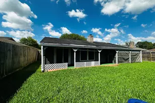 16807 Blackhawk Blvd, Friendswood, TX 77546 - Photo 22