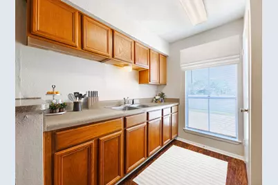 4400 W Airport Boulevard #203, Houston, TX 77045 - Photo 4