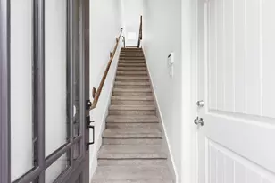 1172 W 17th St, Houston, TX 77008 - Photo 8