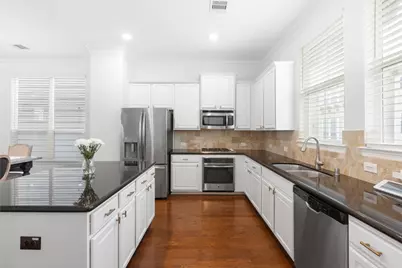 1172 W 17th Street, Houston, TX 77008 - Photo 14