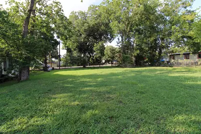 125 Hillsman Lane, Sugar Land, TX 77498 - Photo 2