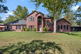 2403 Conastoga Ct, Conroe, TX 77384 - Photo 2