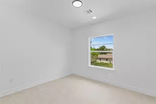 6186 Eastland St, Houston, TX 77028 - Photo 16