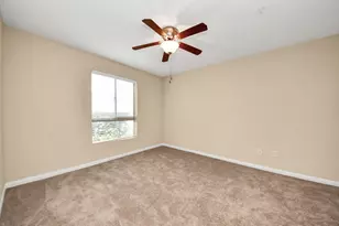 8415 Hearth Dr, Houston, TX 77054 - Photo 24